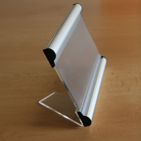 Picture Frame with aluminum Snap Frame mechanism. Table top. Picture size 6x4. Left side view.
